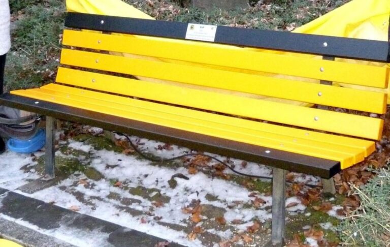 La panchina gialla dei sogni: dove nasce e vive il cuore della Norelli